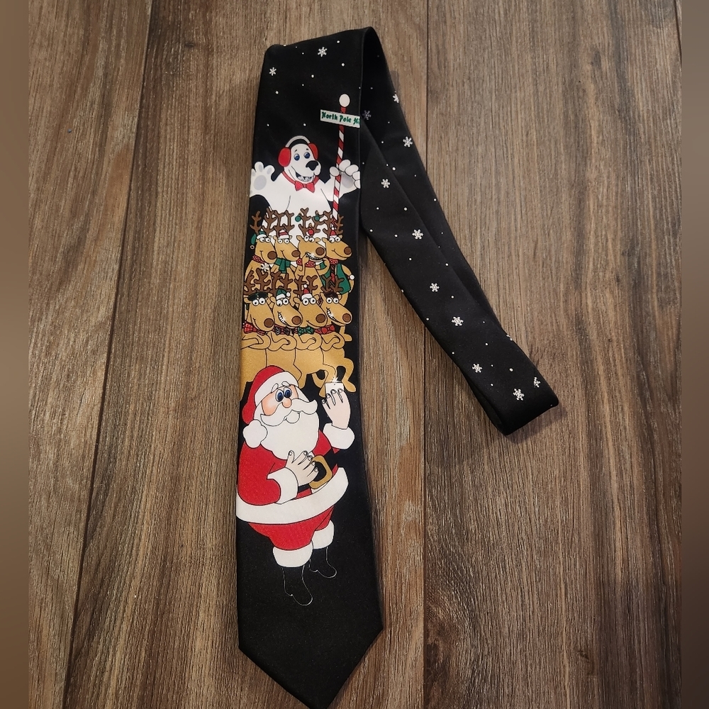 Holiday Traditions Santa Claus, Reindeer, & Snowman‎ Men's Neck Tie